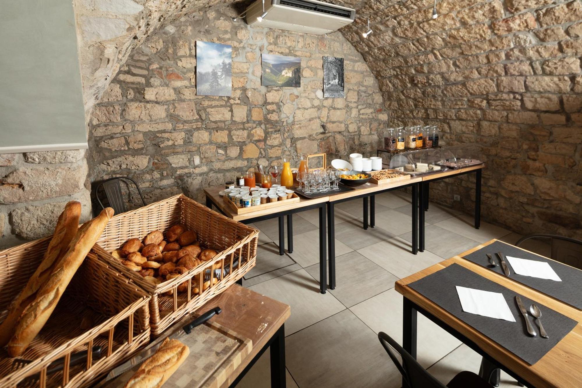 Hotel Logis Restaurant Family &