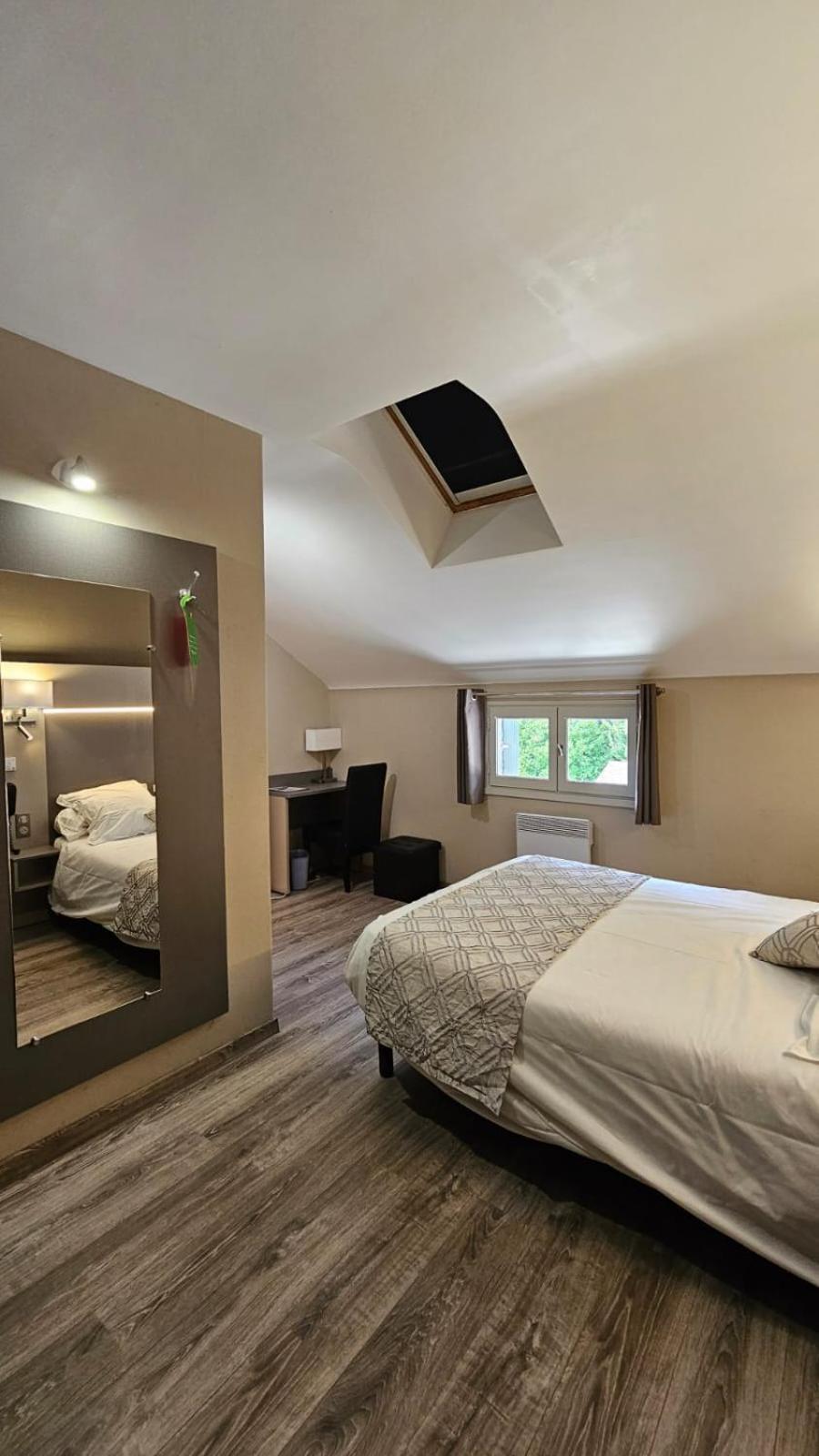 Hotel Logis Restaurant Family &